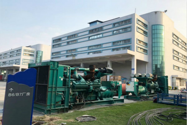 1000kw康明斯發電機為工廠供電